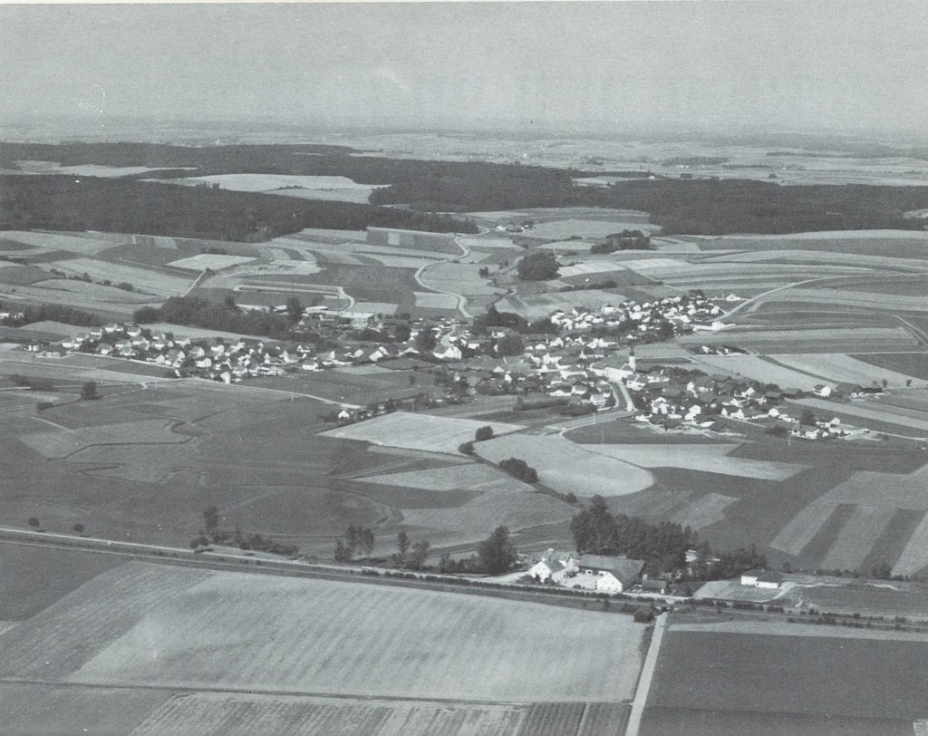 Luftaufnahme Grafentraubach. Freigegeben durch die Regierung von Oberbayern unter Nr. 8849.